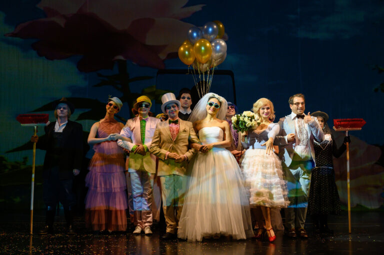 Nicola Kripylo, Martin Trippensee und Ensemble